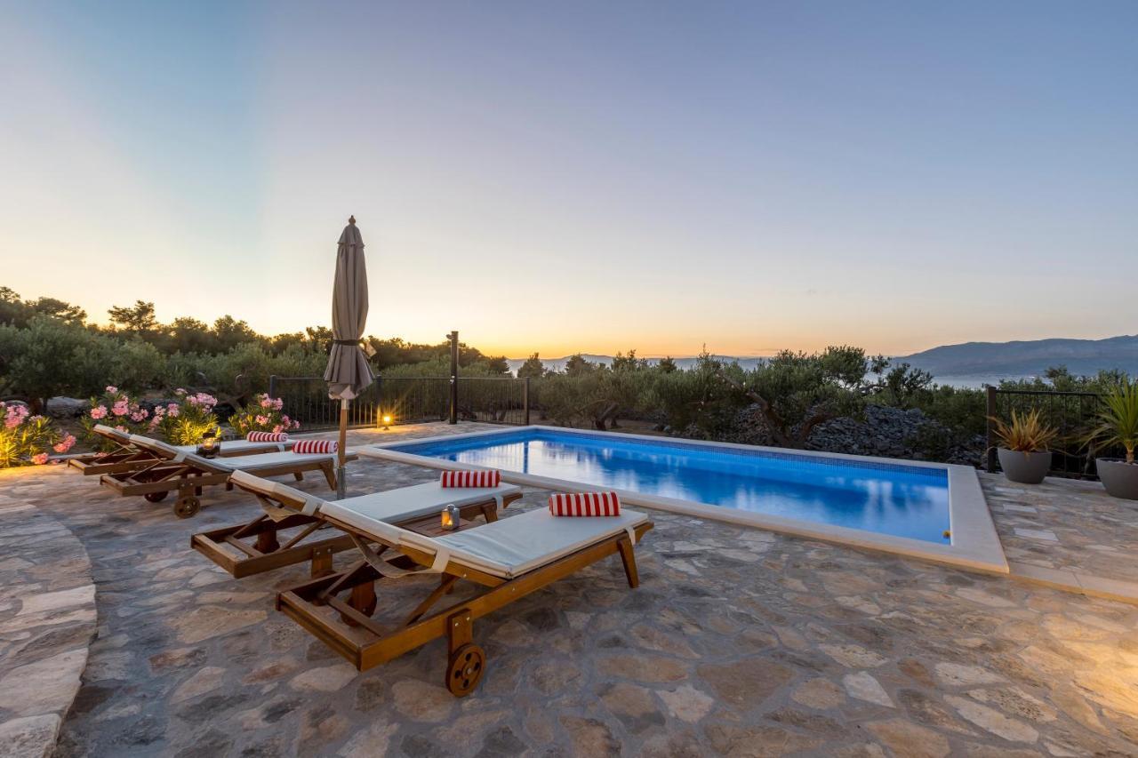 Island Getaway - Heritage House Mirca  Ngoại thất bức ảnh