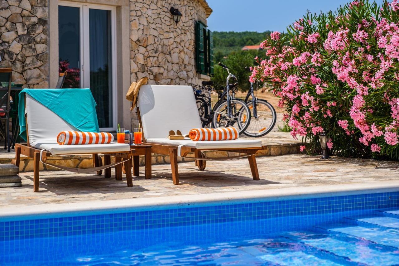 Island Getaway - Heritage House Mirca  Ngoại thất bức ảnh