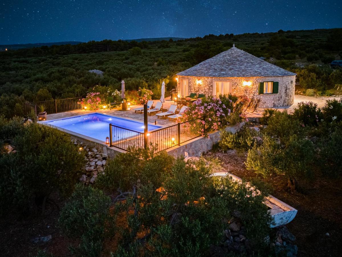 Island Getaway - Heritage House Mirca  Ngoại thất bức ảnh