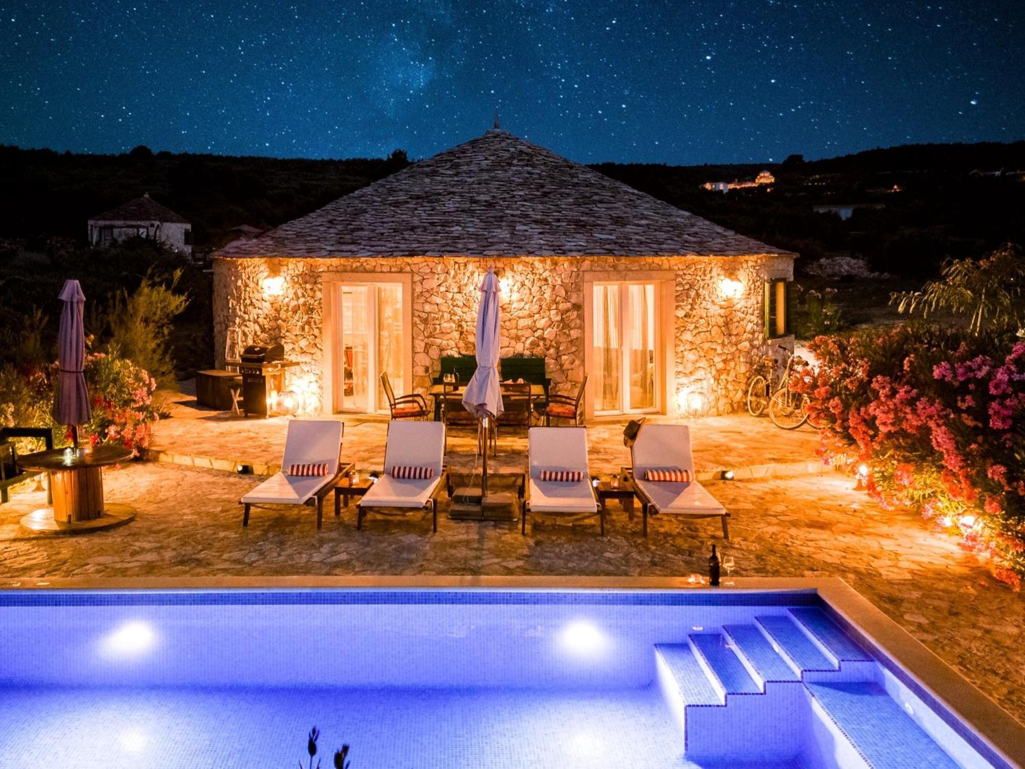 Island Getaway - Heritage House Mirca  Ngoại thất bức ảnh
