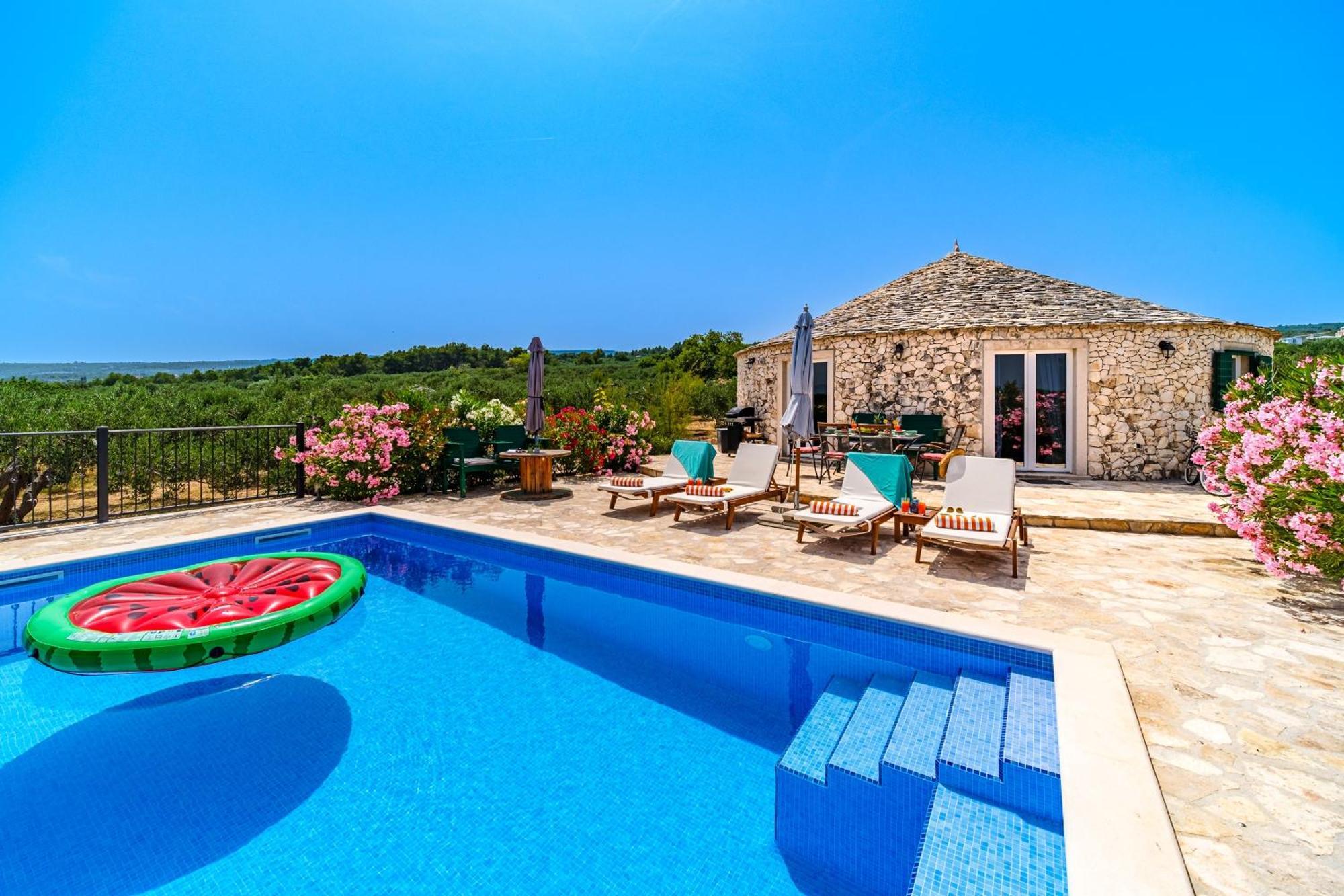 Island Getaway - Heritage House Mirca  Ngoại thất bức ảnh