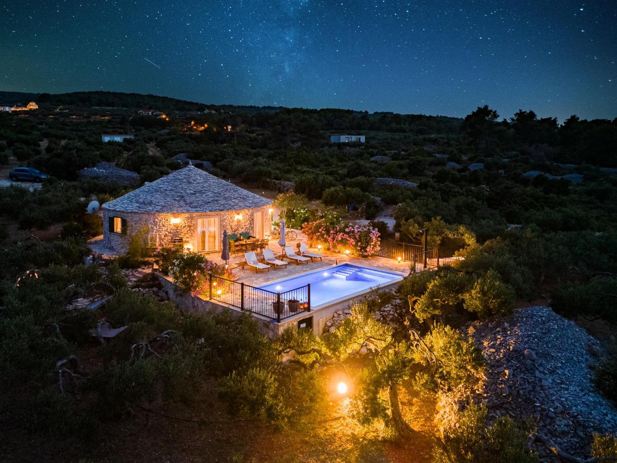 Island Getaway - Heritage House Mirca  Ngoại thất bức ảnh