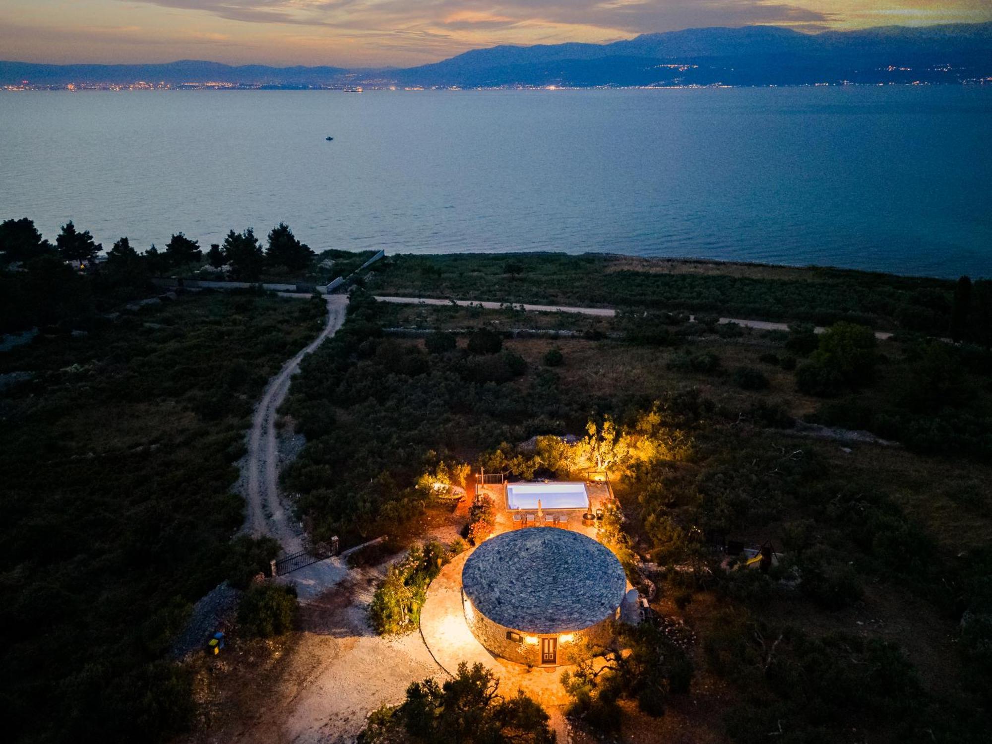 Island Getaway - Heritage House Mirca  Ngoại thất bức ảnh